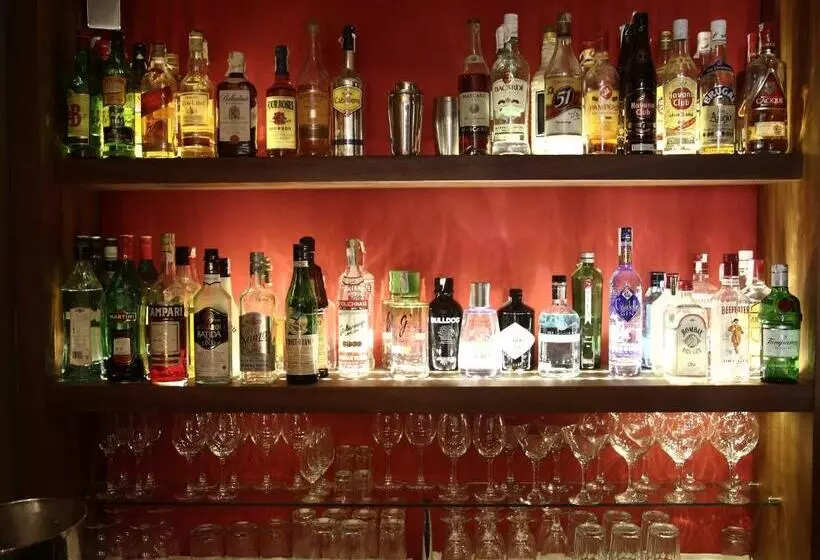 Отель America Barcelona