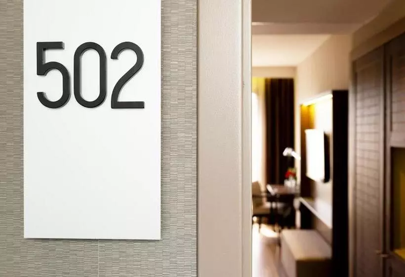 Отель America Barcelona