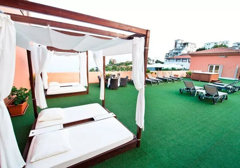 ホテル Bahia Tropical