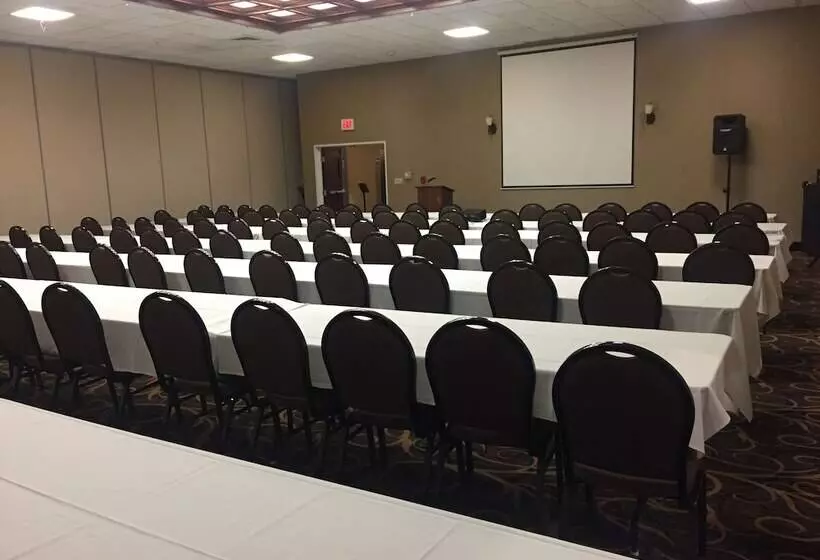 فندق Best Western Plus Brandywine Inn & Suites