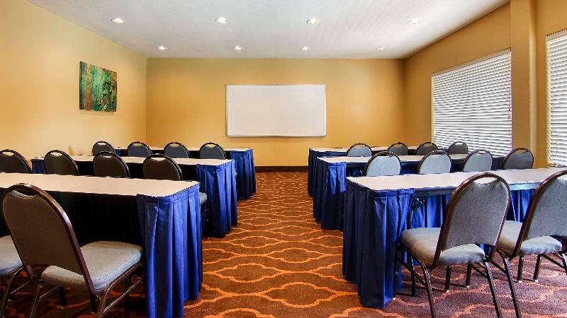 فندق Best Western Plus Dfw Airport Suites