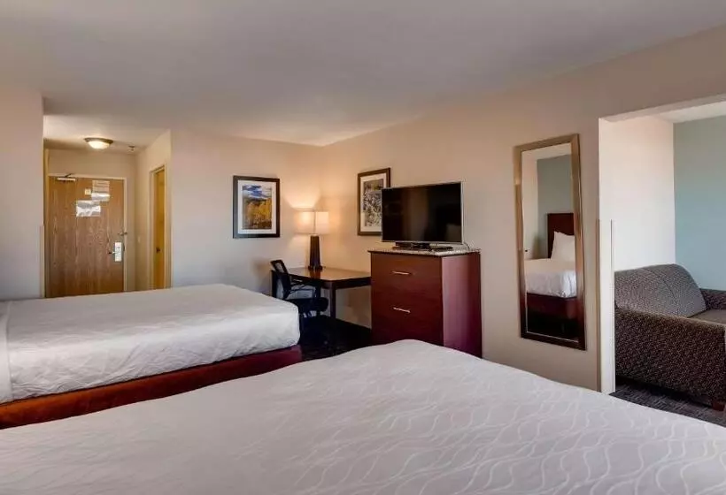 ホテル Best Western Plus Gateway Inn & Suites   Aurora