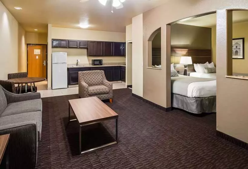 ホテル Best Western Plus Hill Country Suites   San Antonio