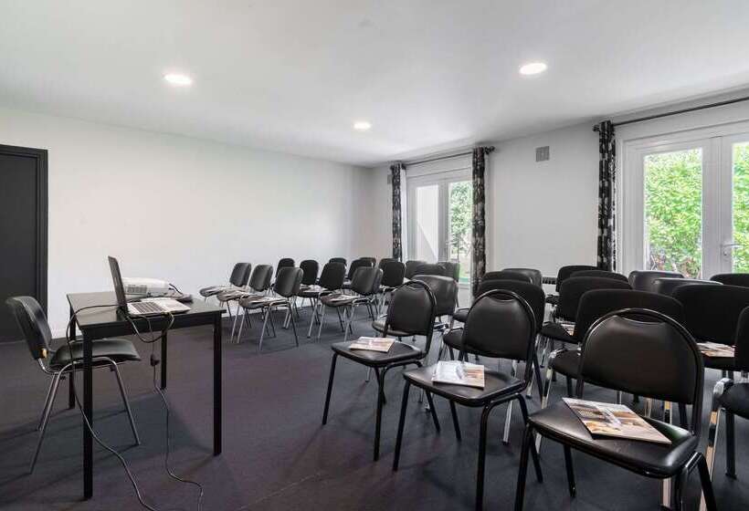 Brit Hotel Avignon Sud Le Calendal