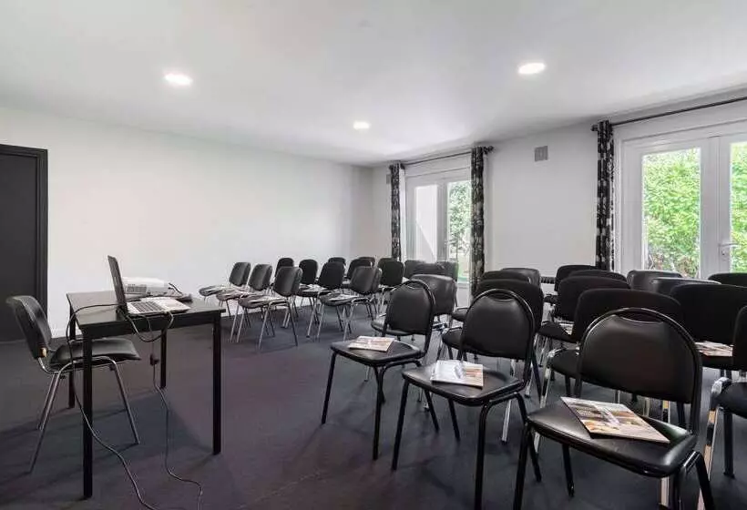 Brit Hotel Avignon Sud Le Calendal