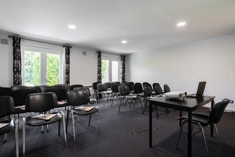 Brit Hotel Avignon Sud Le Calendal