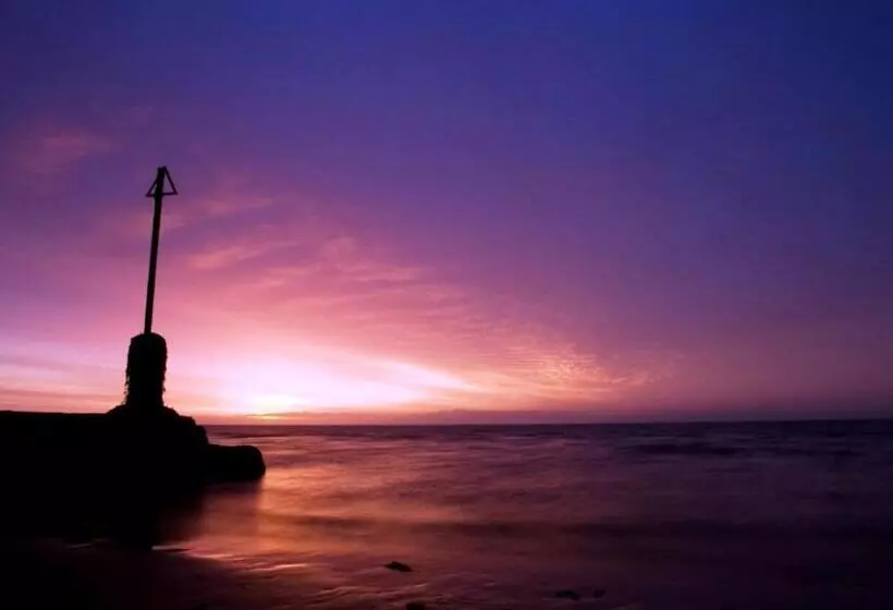 Отель Esplanade