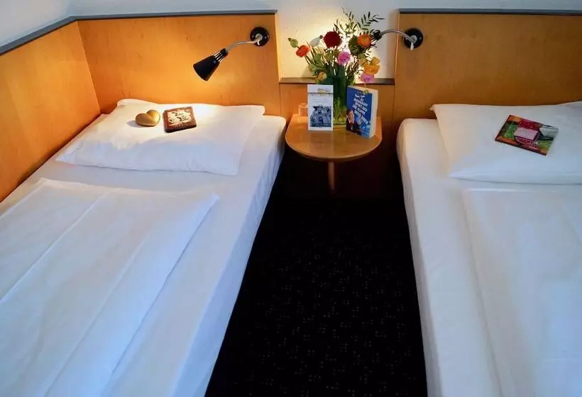 هتل Grand Hostel Berlin Urban