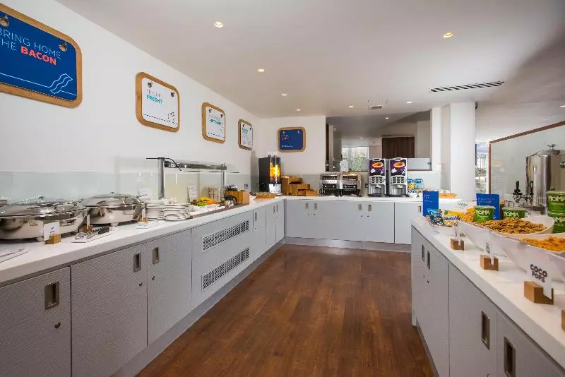 Hotelli Holiday Inn Express London  Vauxhall Nine Elms