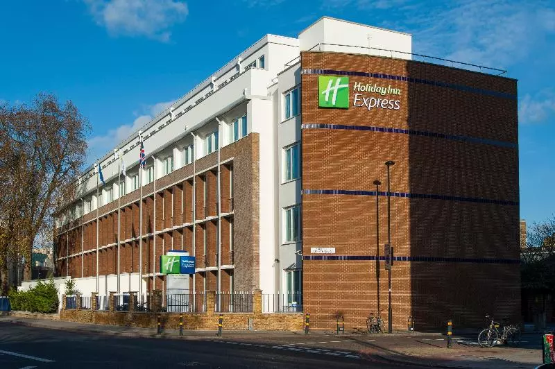Hotelli Holiday Inn Express London  Vauxhall Nine Elms