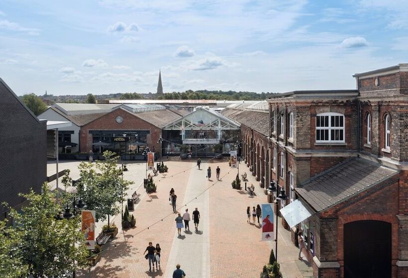 Hotelli Holiday Inn Express Swindon West, An Ihg