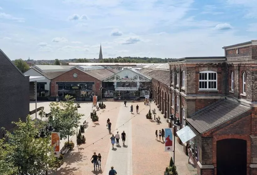 בית מלון כפרי Holiday Inn Express Swindon West, An Ihg