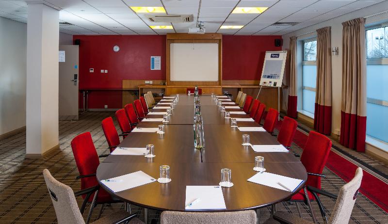 Hotelli Holiday Inn Express Swindon West, An Ihg