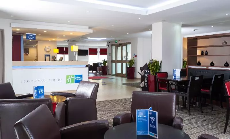 בית מלון כפרי Holiday Inn Express Swindon West, An Ihg