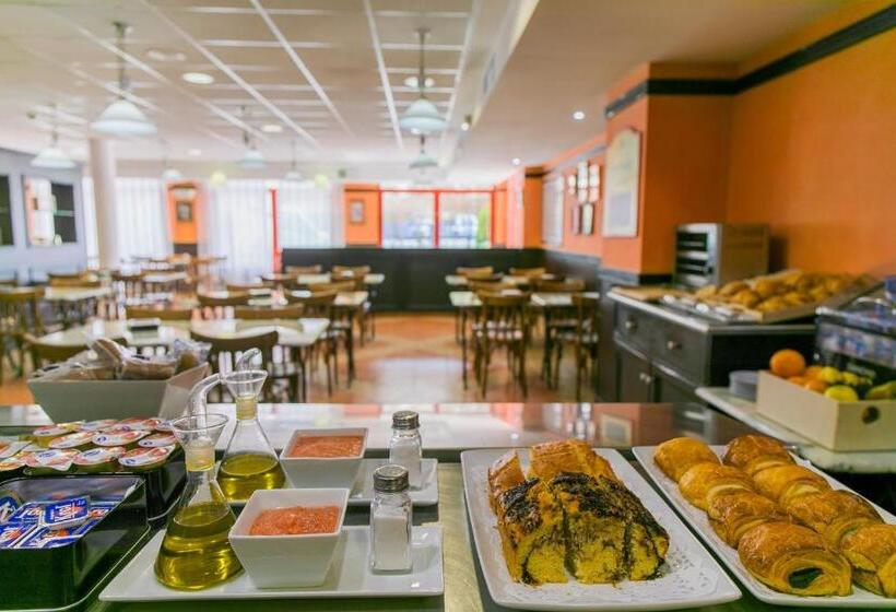 فندق Iris Guadalajara