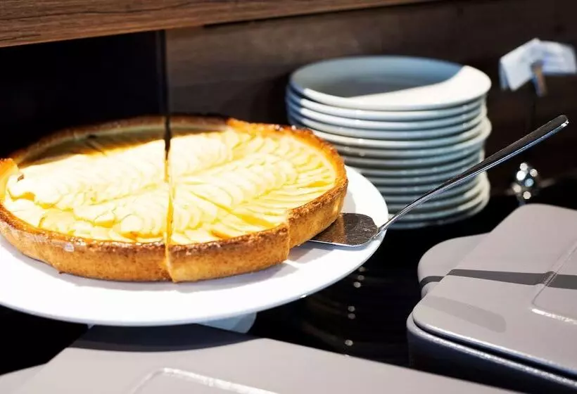 Kyriad Hotel Clermont Ferrand Centre