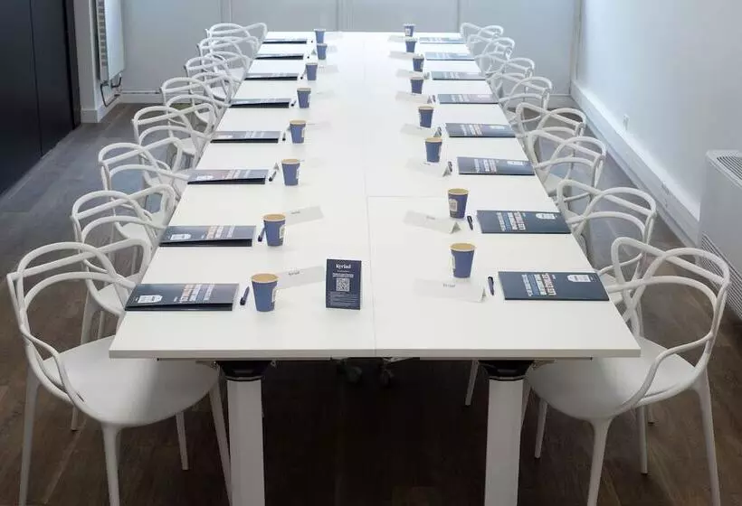 Kyriad Hotel Clermont Ferrand Centre