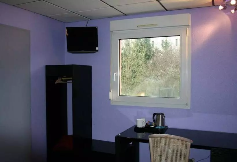 ホテル Kyriad Direct Lure