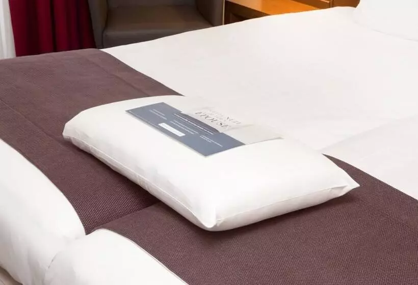 Отель Kyriad Marne La Vallee Torcy