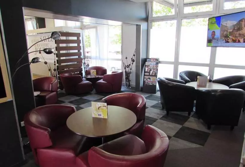 Отель Kyriad Marne La Vallee Torcy