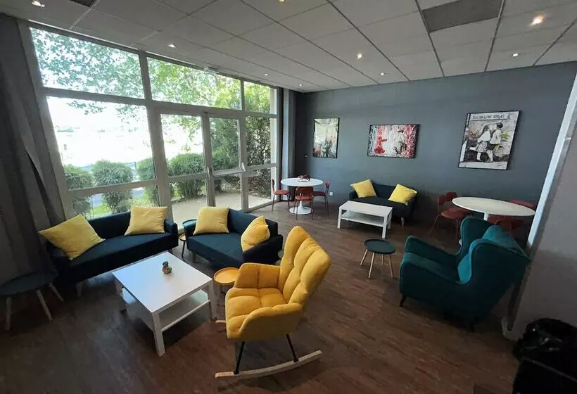 ホテル Kyriad Marne La Vallee Torcy