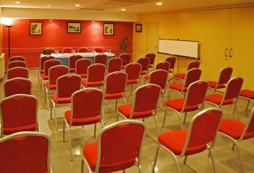 فندق Piccadilly Sitges