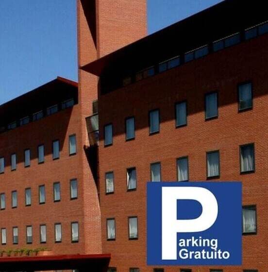 هتل Posadas De Espana Paterna