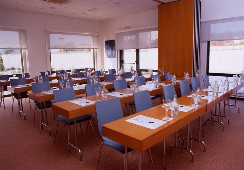 هتل Posadas De Espana Paterna