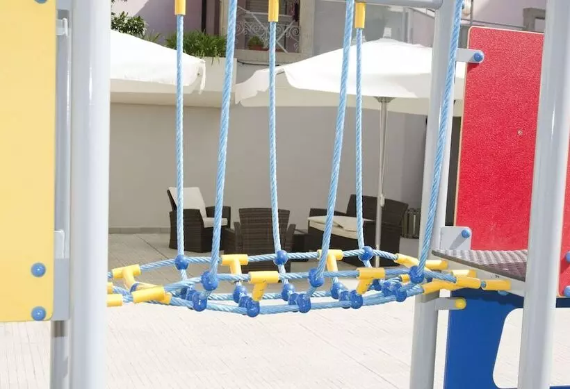 هتل Rainha D. Amelia, Arts & Leisure