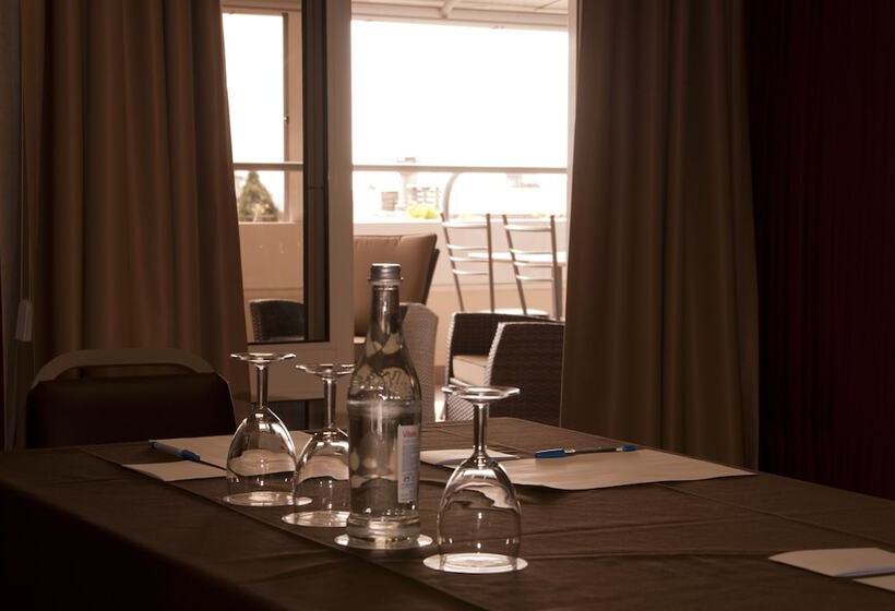 هتل Rainha D. Amelia, Arts & Leisure