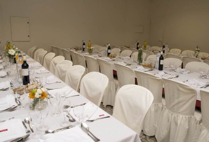 هتل Rainha D. Amelia, Arts & Leisure