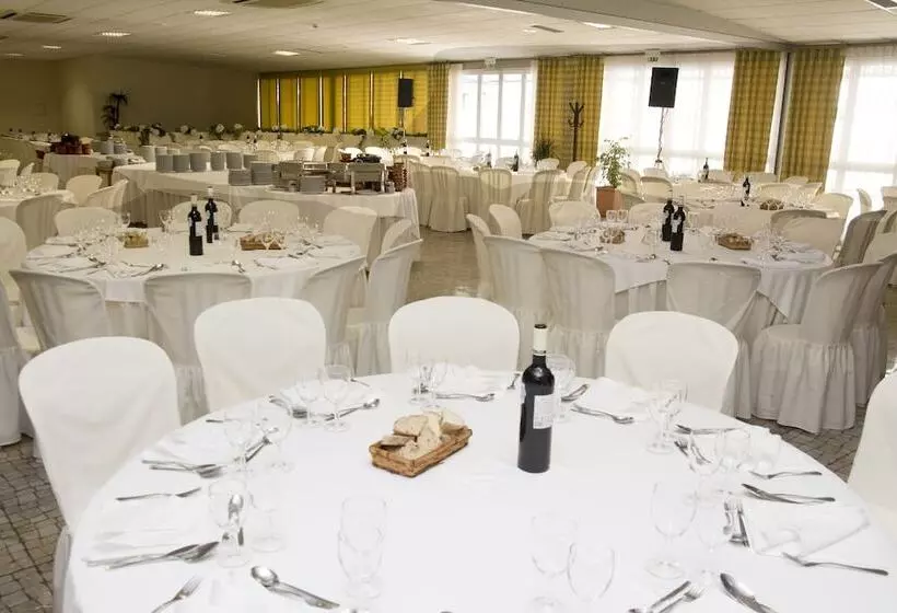 هتل Rainha D. Amelia, Arts & Leisure