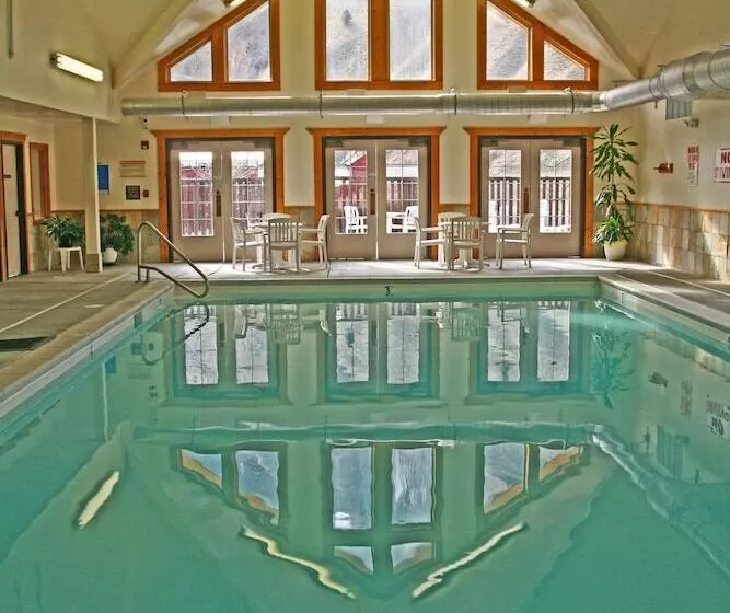 酒店 Salmon Rapids Lodge