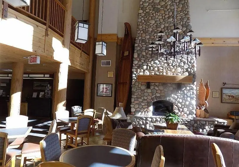 ホテル Salmon Rapids Lodge