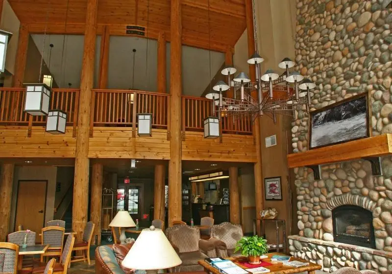 ホテル Salmon Rapids Lodge