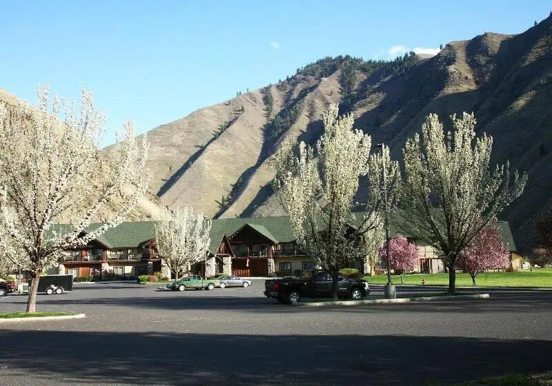 ホテル Salmon Rapids Lodge