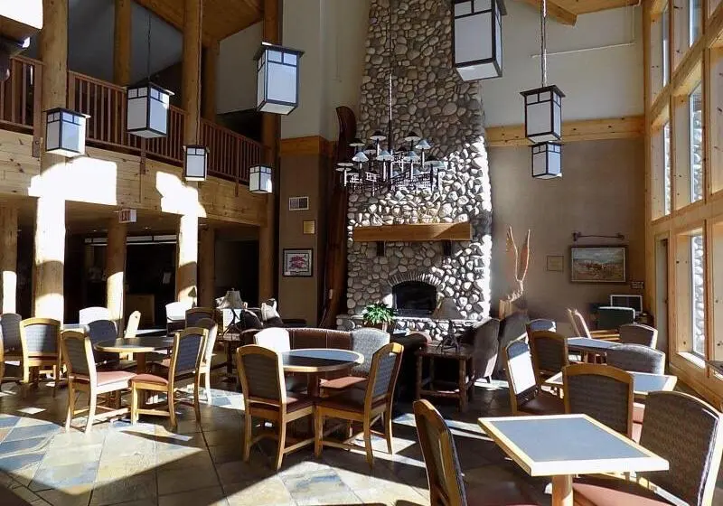 ホテル Salmon Rapids Lodge