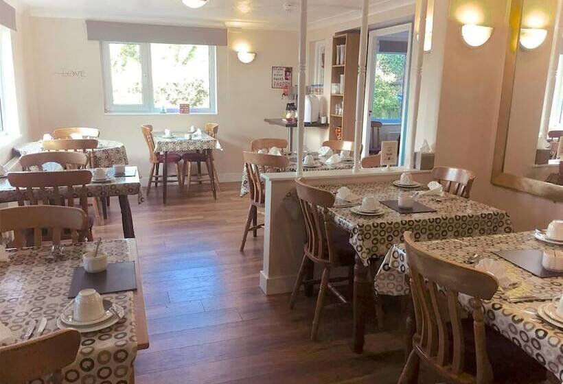 בית מלון כפרי Sunnymeade Country