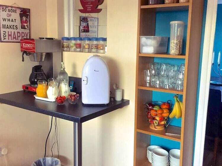 בית מלון כפרי Sunnymeade Country