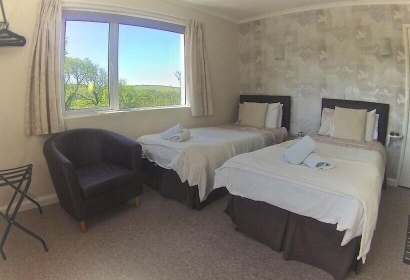 בית מלון כפרי Sunnymeade Country