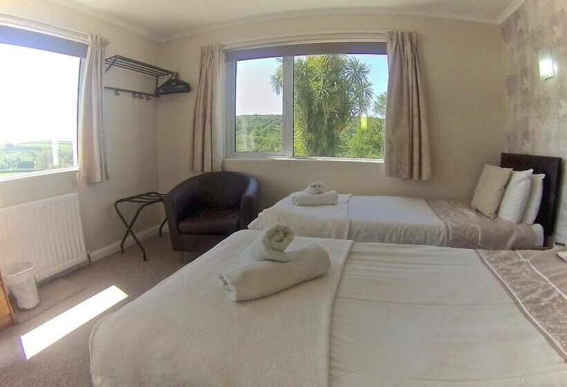 בית מלון כפרי Sunnymeade Country