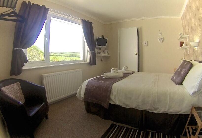 בית מלון כפרי Sunnymeade Country