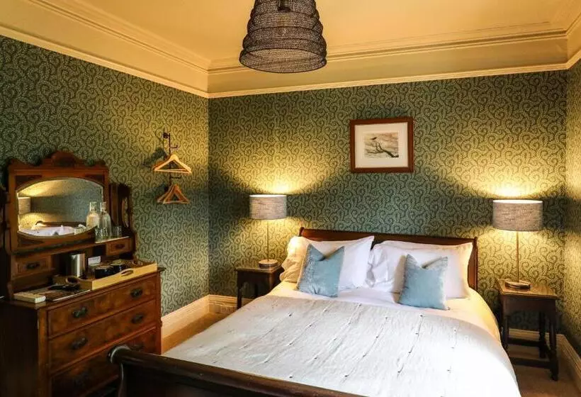 בית מלון כפרי The Black Swan