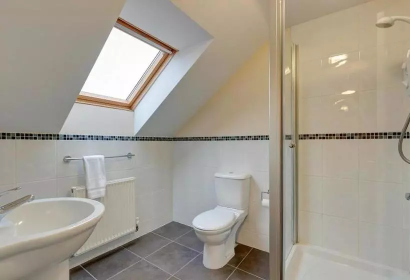 בית מלון כפרי Commodore