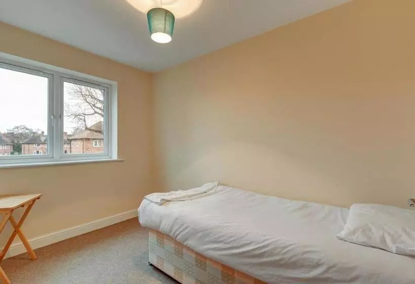 בית מלון כפרי Commodore