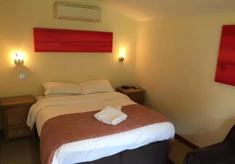 בית מלון כפרי The Grange