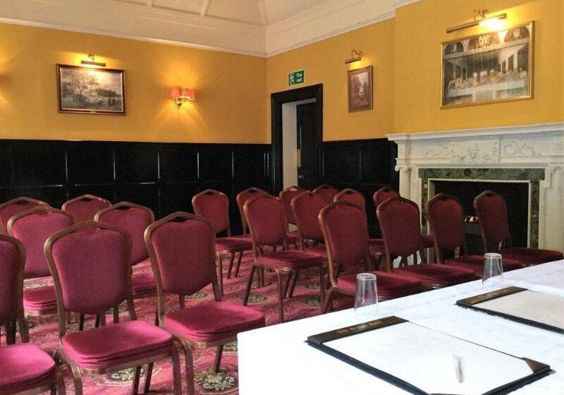 Отель The Grange