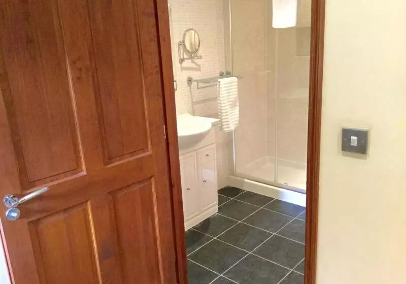 בית מלון כפרי The Grange