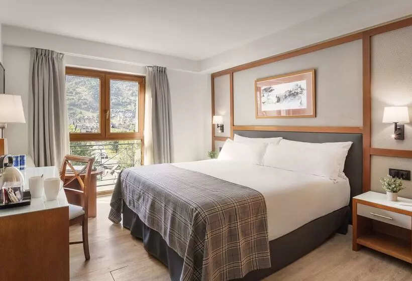 Отель Vielha Baqueira, Affiliated by Meliá