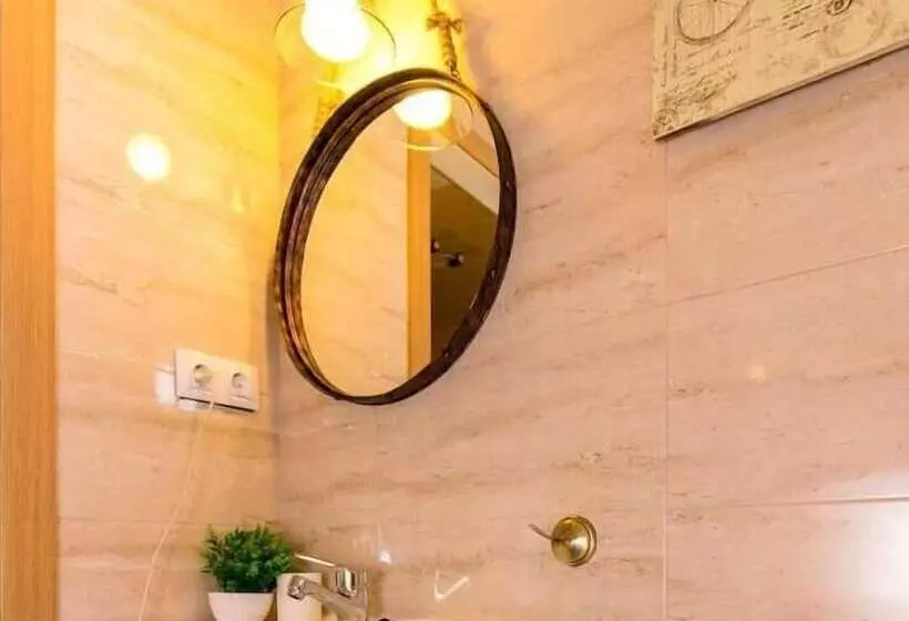 تختخواب و صبحانه La Casita De María